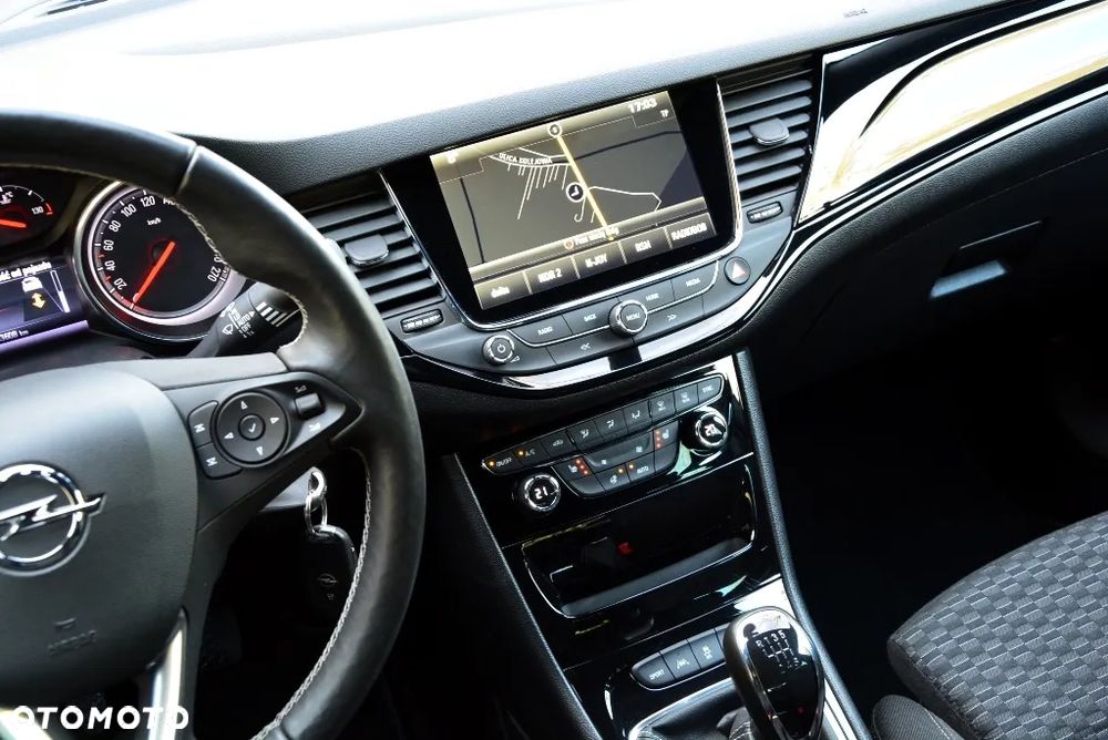 Opel Astra 1.4 Turbo Innovation - 10