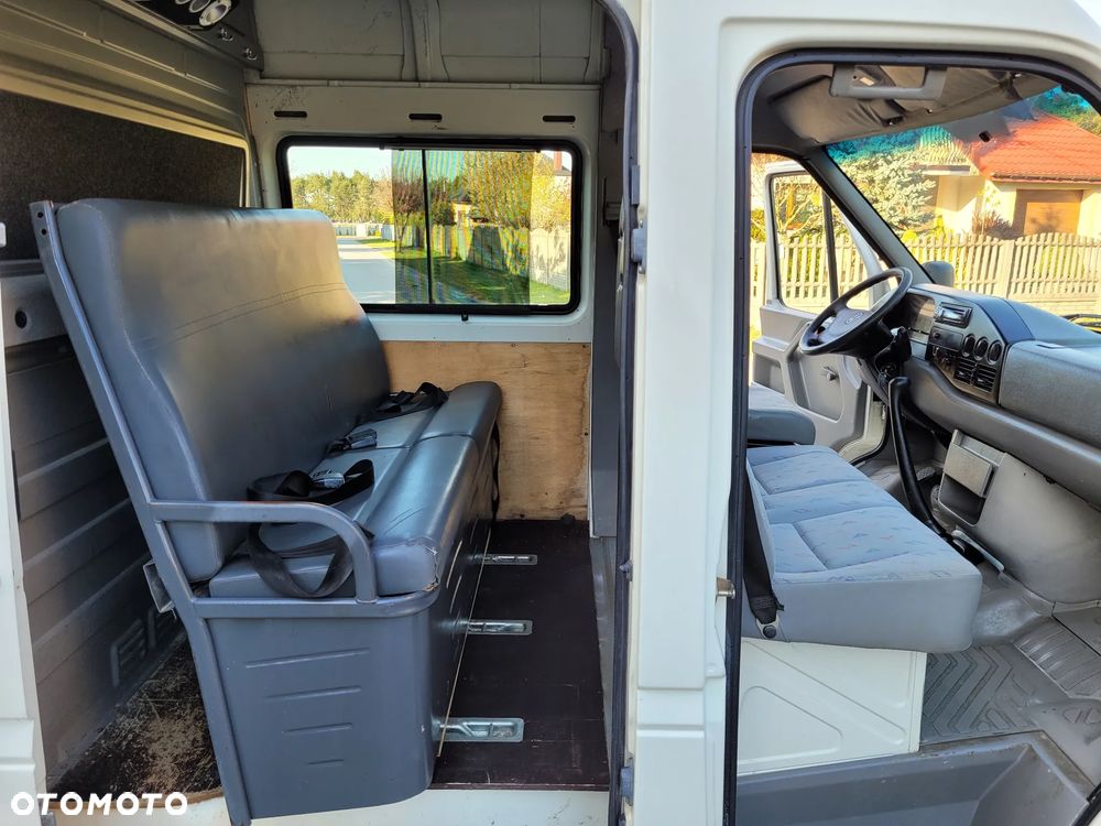Volkswagen LT 35 Brygadówka 7 osób L2H2 - 19