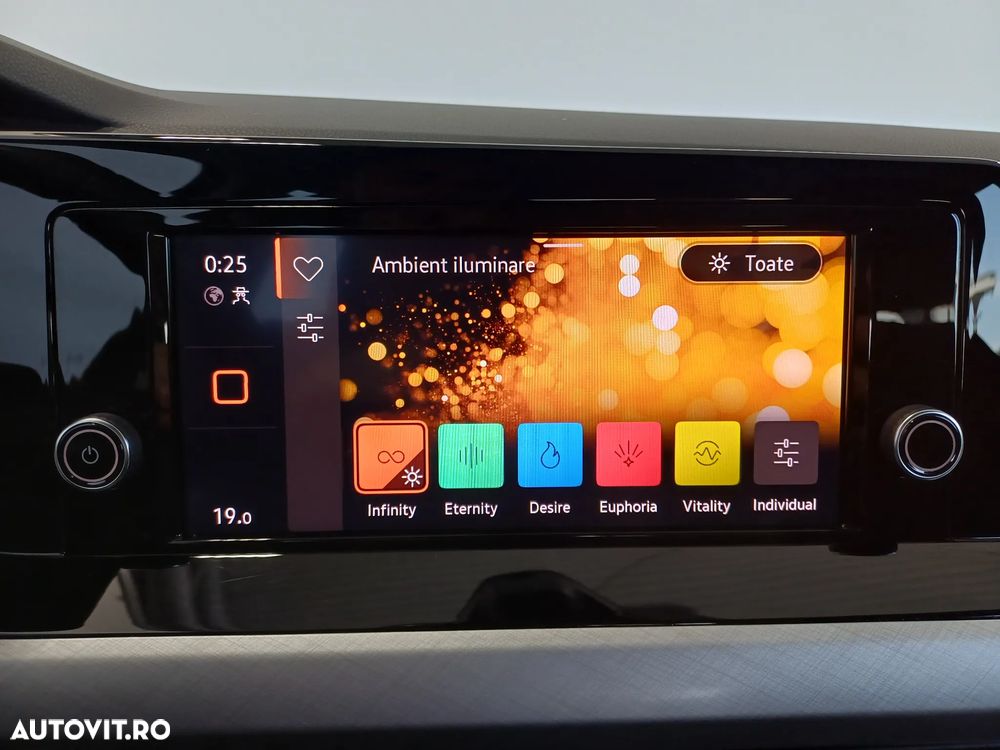 VOLKSWAGEN Golf 2023 — imagine 16