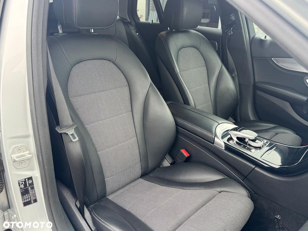 Mercedes-Benz Klasa C 220 (BlueTEC) d 7G-TRONIC AMG Line - 12