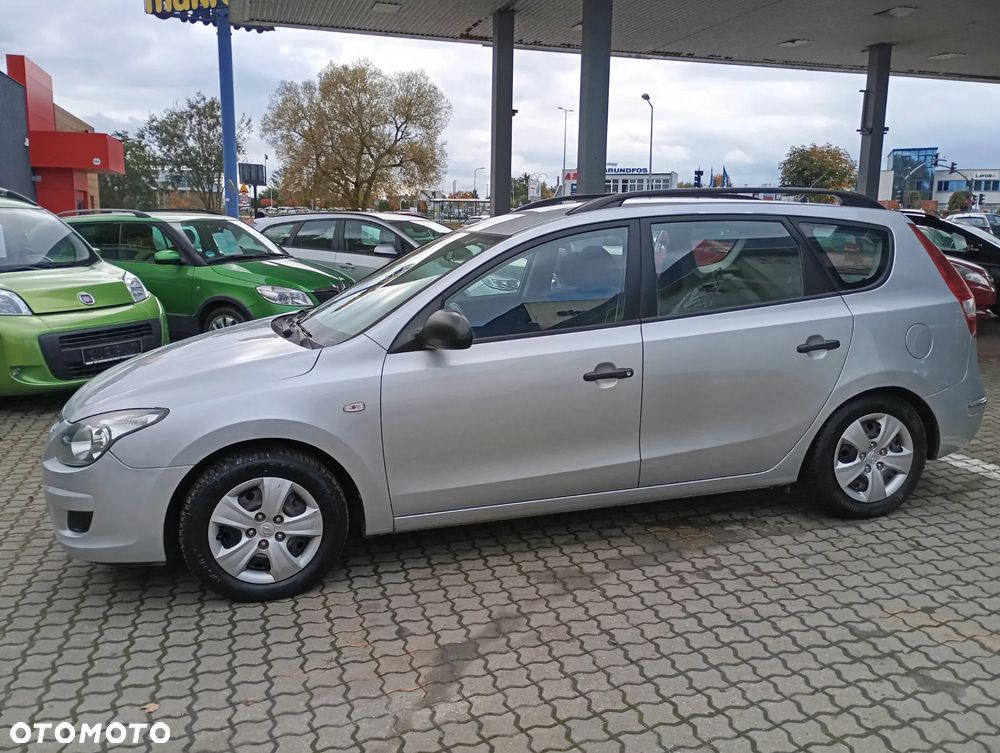 Hyundai i30 i30cw 1.4 blue Comfort - 5