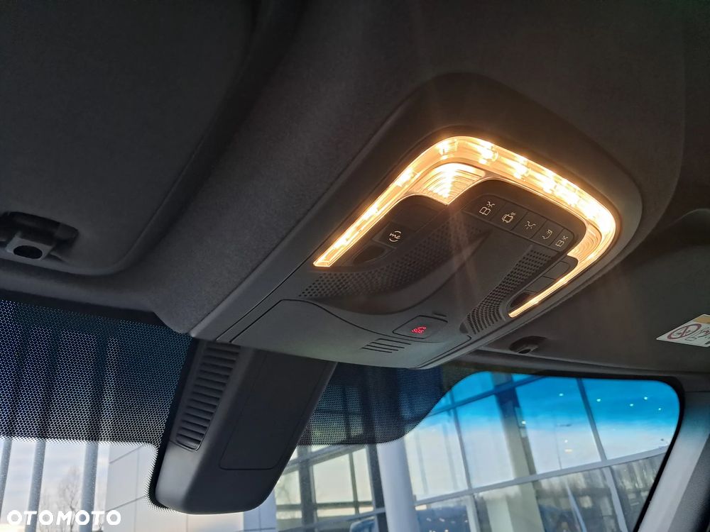 Mercedes-Benz E-SPRINTER - 24