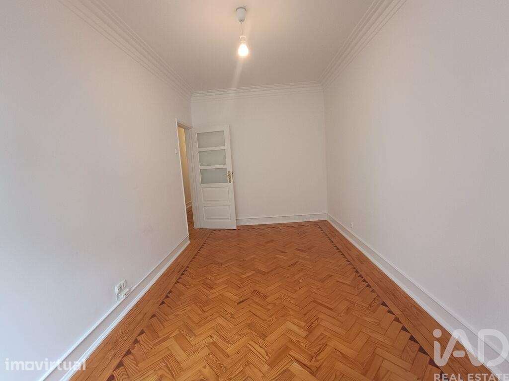 Apartamento T3 em Campo de Ourique de 101,00 m2 - Grande imagem: 5/30