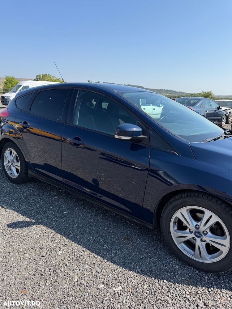 Ford Focus 1.6 TDCi DPF Trend - 6