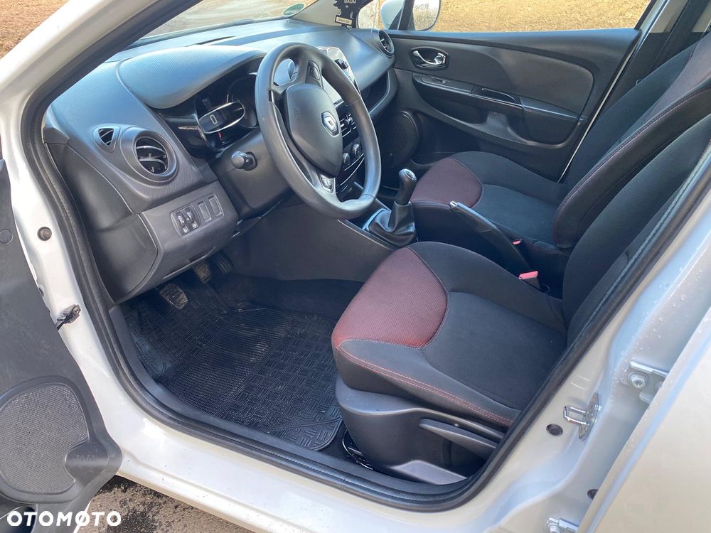Renault Clio 1.2 16V Expression - 10