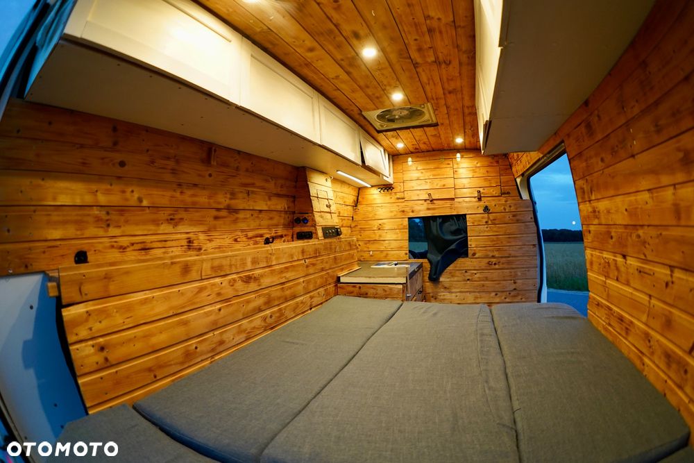 Ford Transit - 9