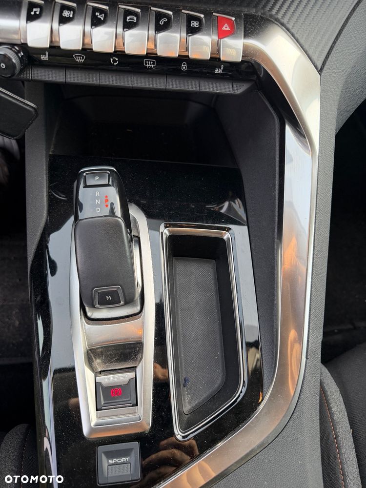 Peugeot 5008 - 10