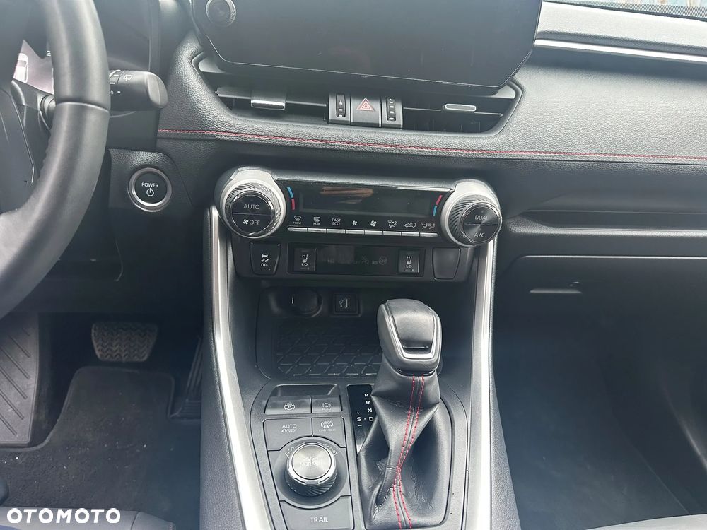 Suzuki Across PLUG-IN HYBRID - 14