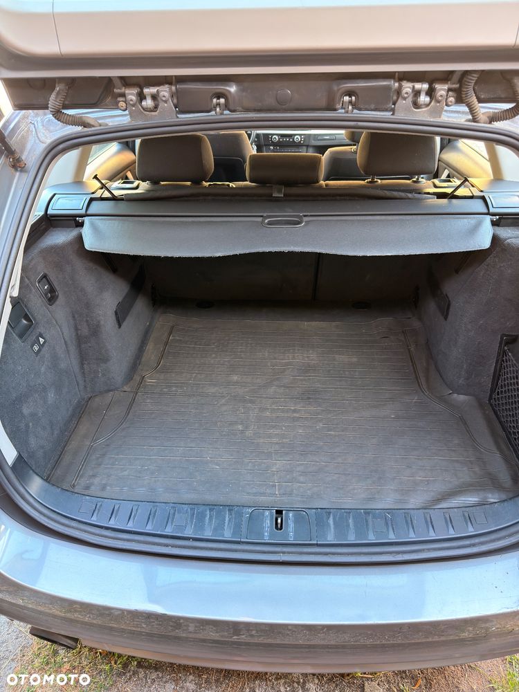 BMW Seria 3 320d - 10