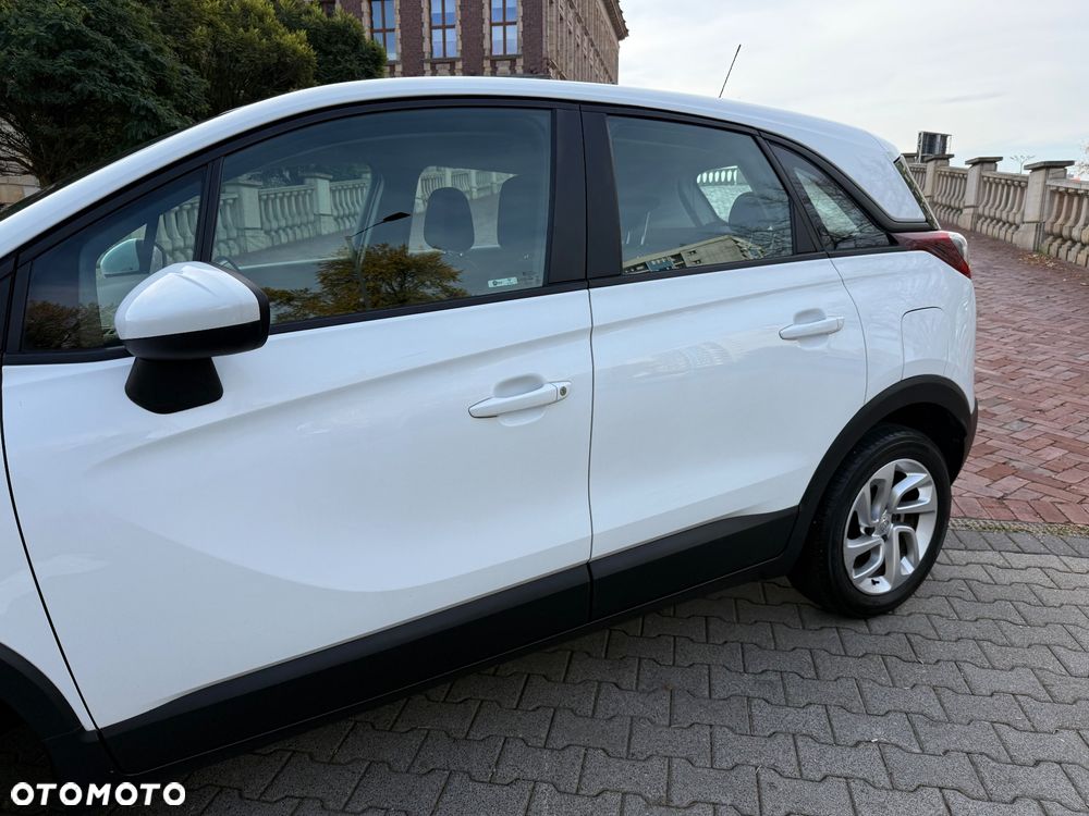 Opel Crossland X 1.2 T Design Line S&S - 15