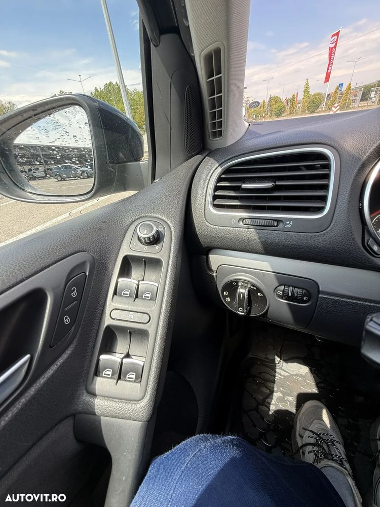 Volkswagen Golf - 9