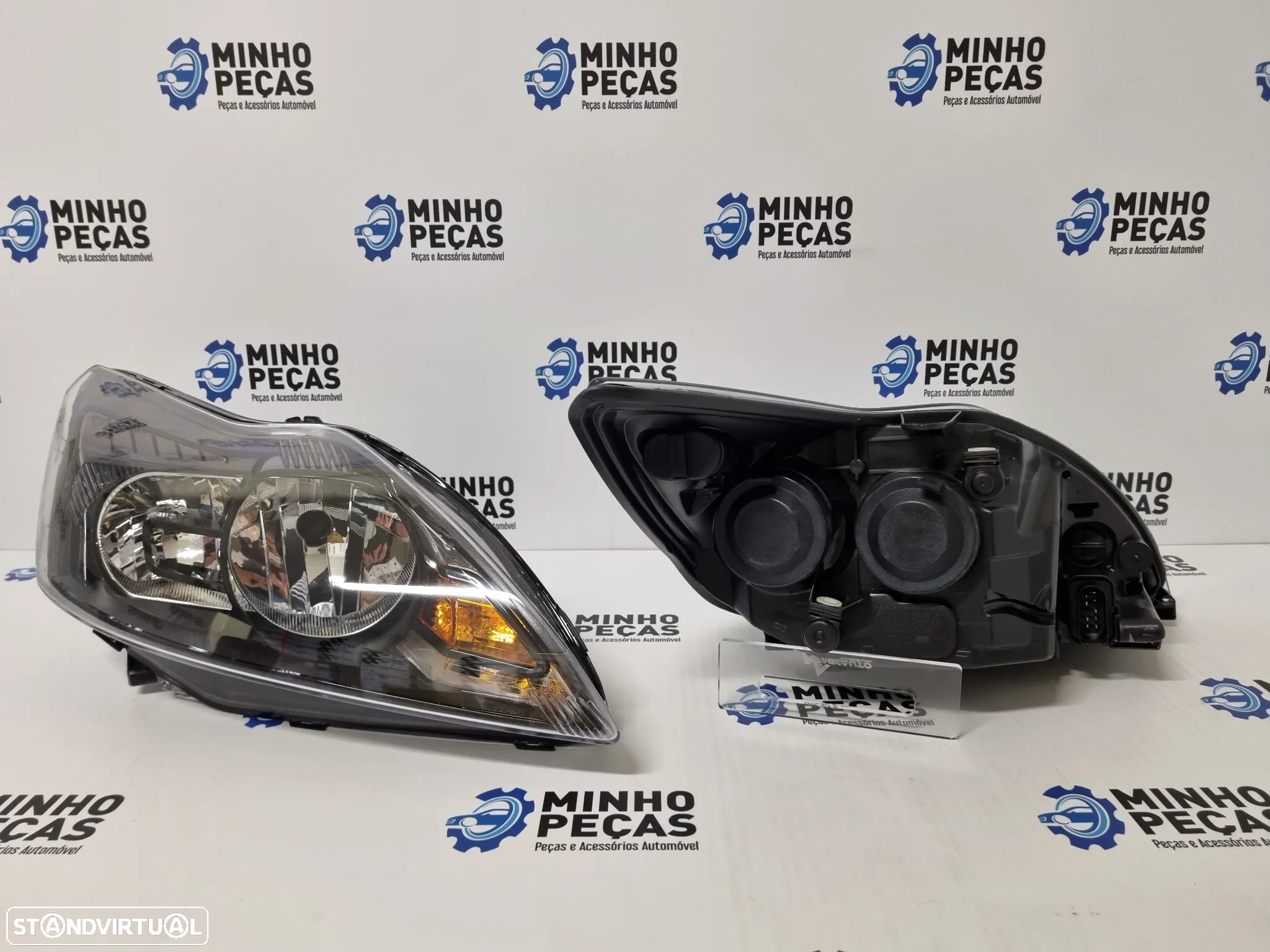 Faróis Ford Focus MK2 Fundo Preto - 6