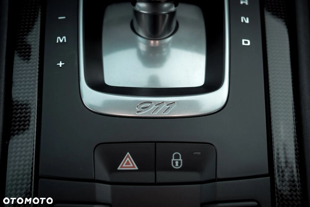 Porsche 911 - 26