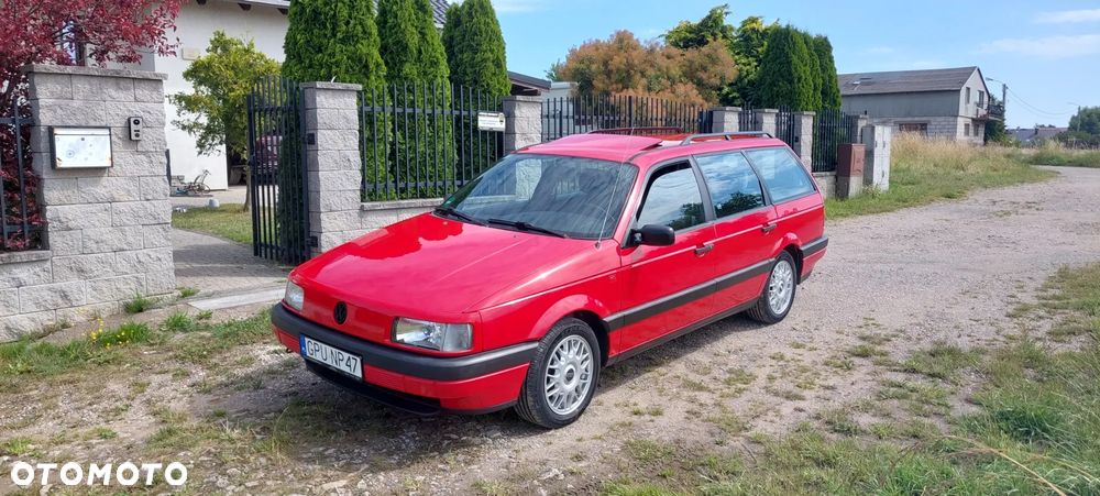 Volkswagen Passat Variant 1.8 GL - 1