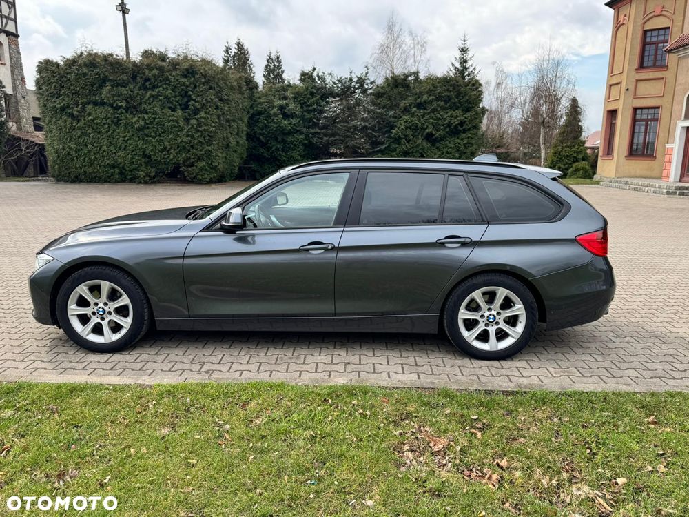BMW Seria 3 320i Sport-Aut Sport Line - 8