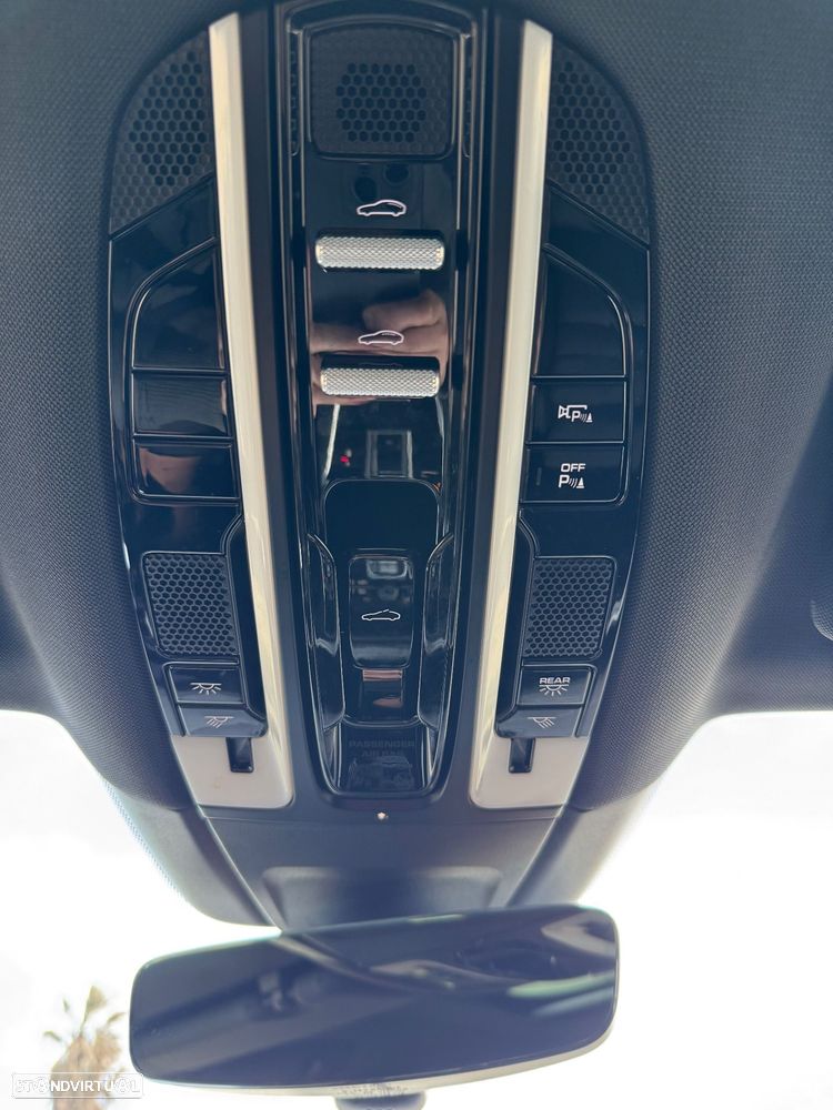 Porsche Panamera 4 E-Hybrid Platinum Edition com PDLS - 39