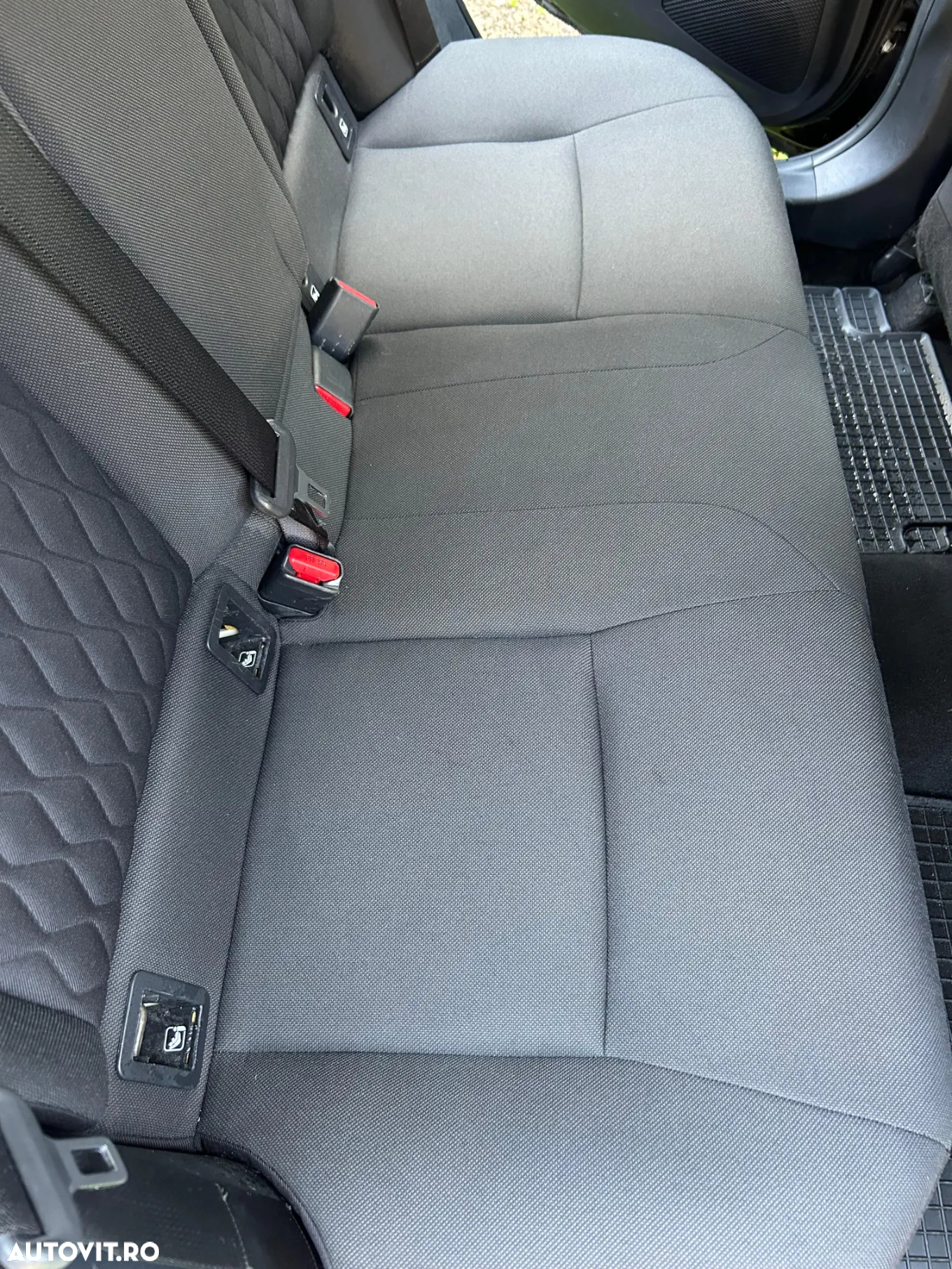 Toyota Corolla 1.8 HSD Dynamic - 3