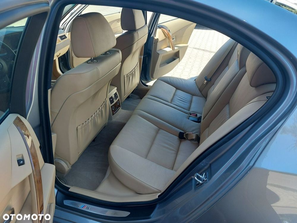 BMW Seria 5 - 12
