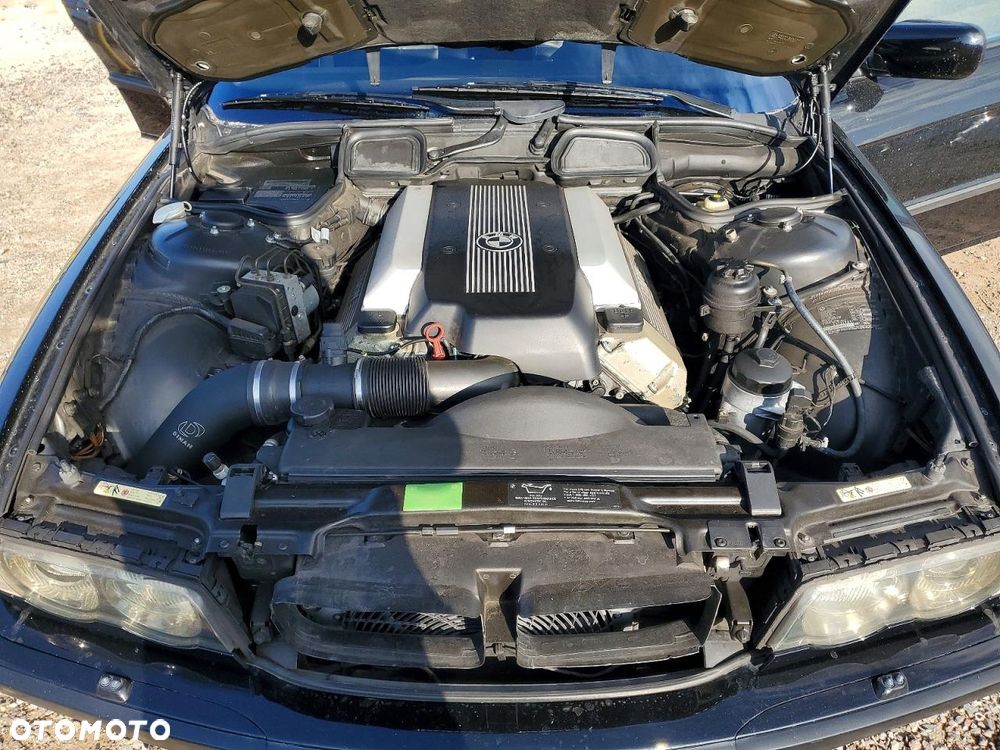 BMW Seria 7 740i - 11