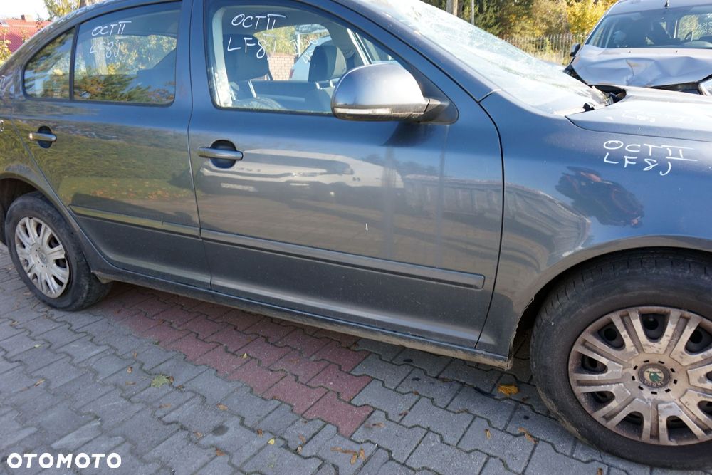 DRZWI PRZEDNIE PRAWE OCTAVIA II 1Z3 LIFT LB LIFTBACK LF8J 9153  SZARY SKODA 2008-2013 - 4