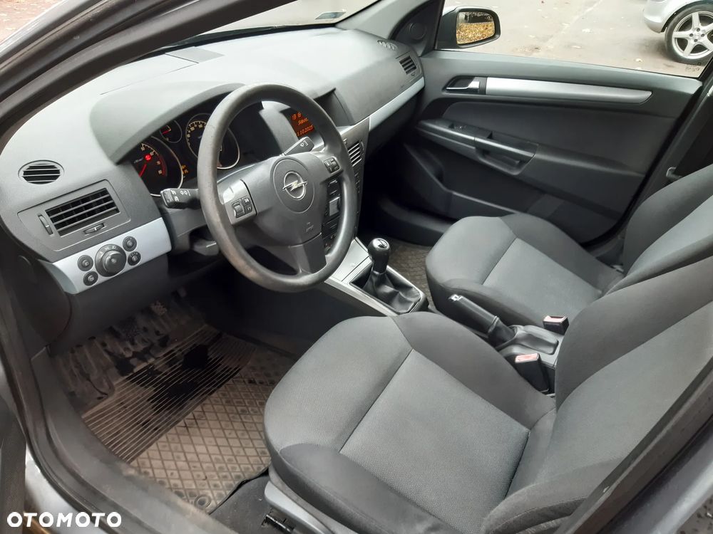 Opel Astra - 10
