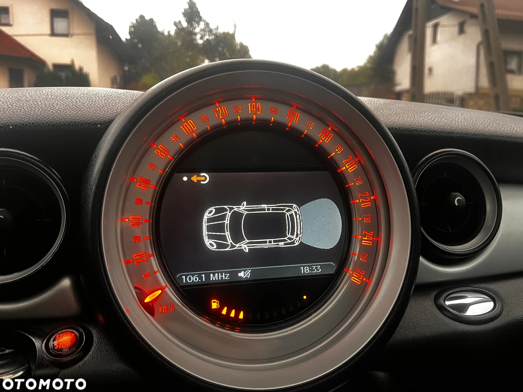 MINI Cooper Standard - 16
