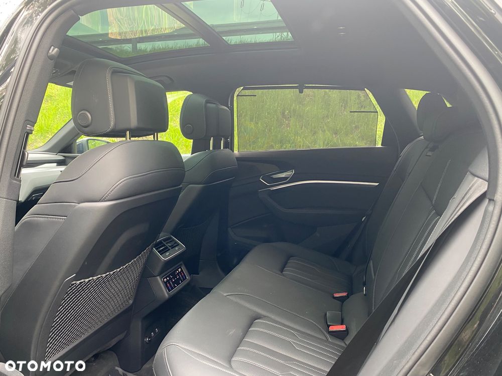 Audi Q8 - 31