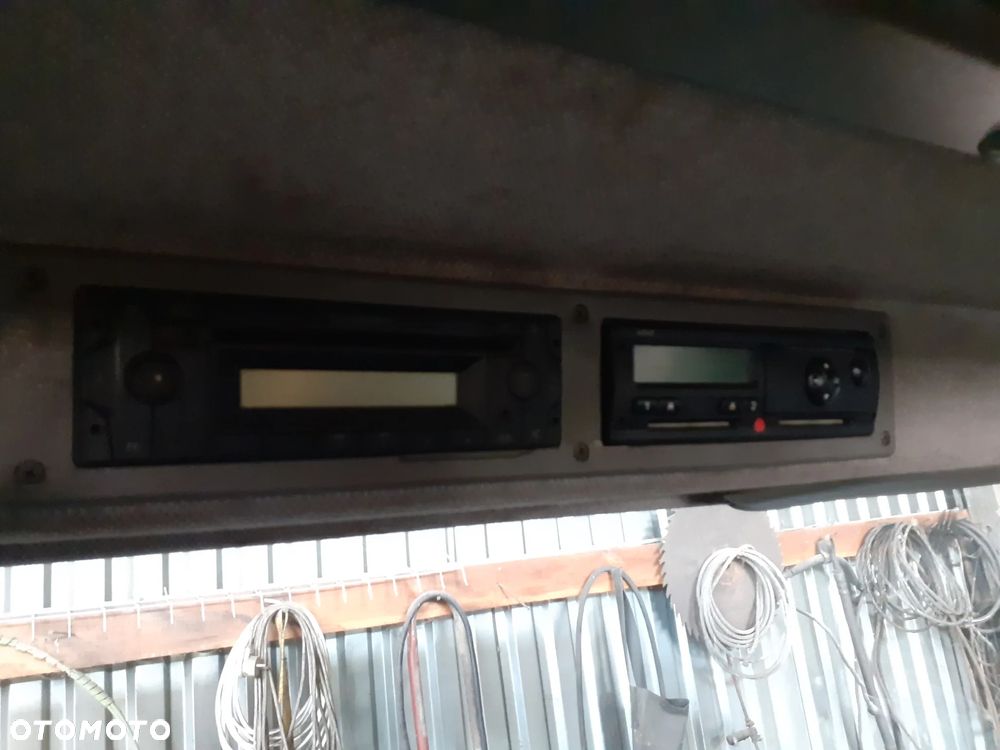 Mercedes-Benz VARIO 818 - 9