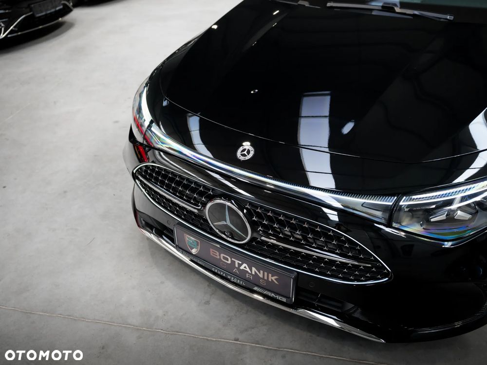 Mercedes-Benz CLA - 4