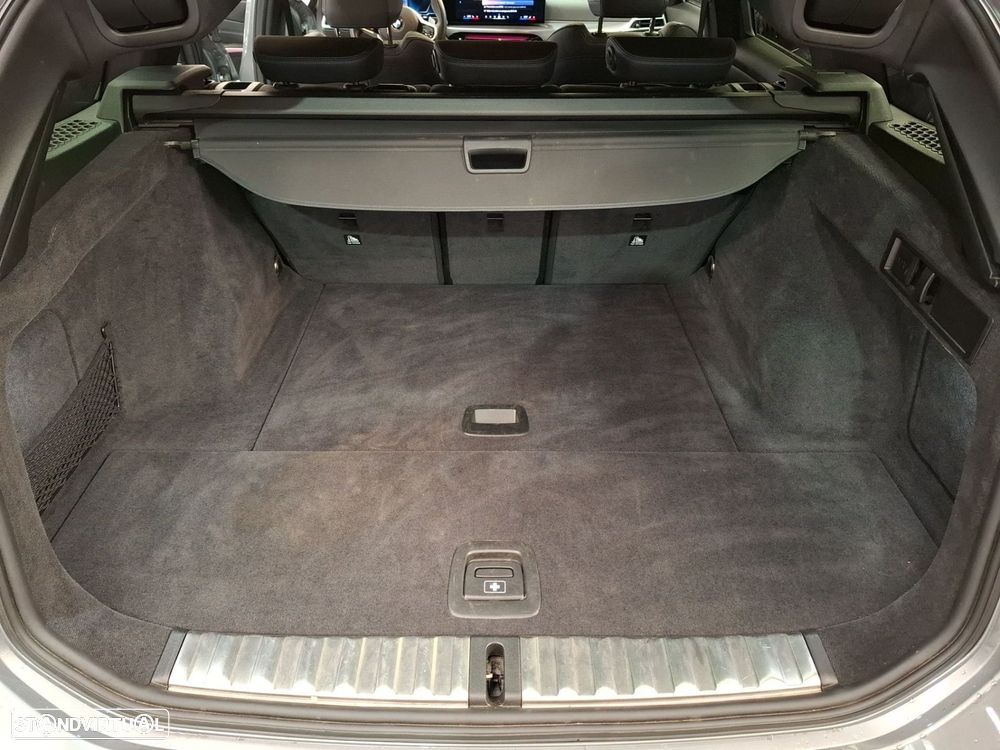 BMW 320 d Pack Desportivo M Auto - 30