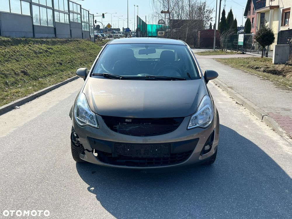Opel Corsa 1.4 16V 150 Jahre - 20