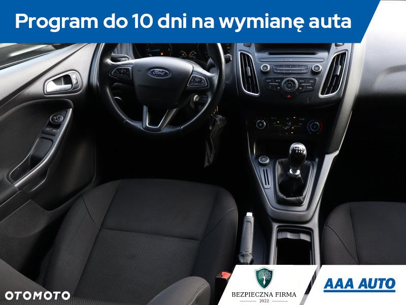 Ford Focus - 8