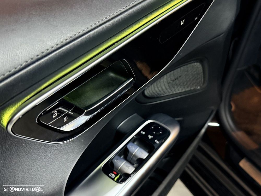 Mercedes-Benz C 300 e AMG Line - 23