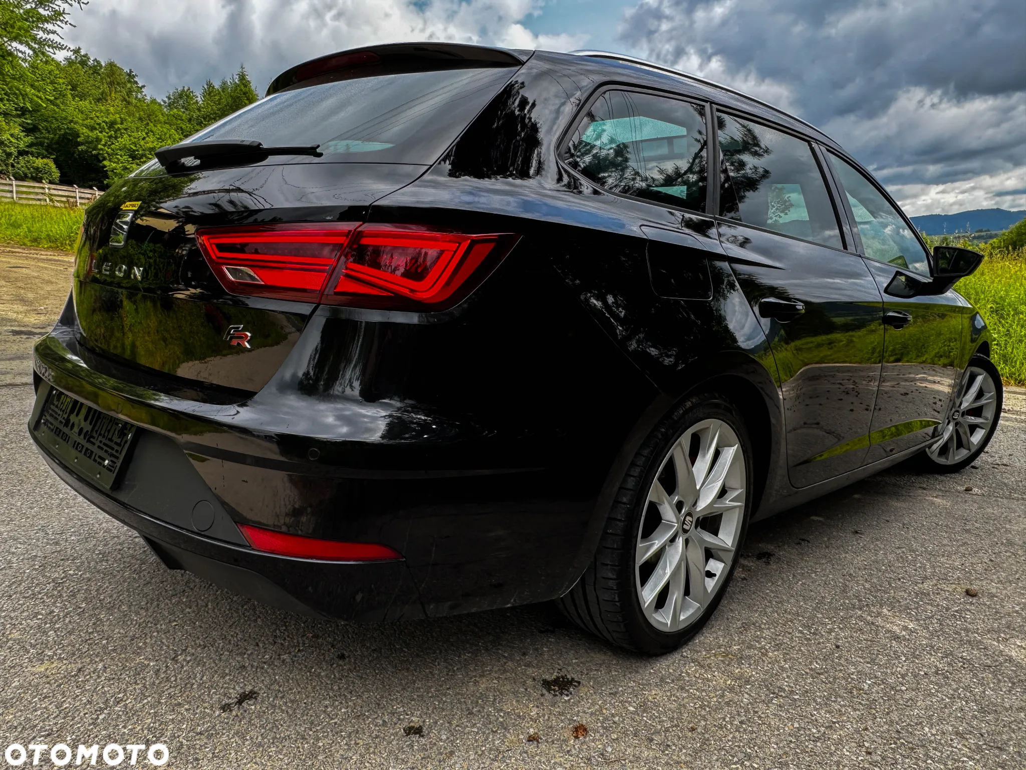 Seat Leon 1.4 TSI FR Black S&S - 3