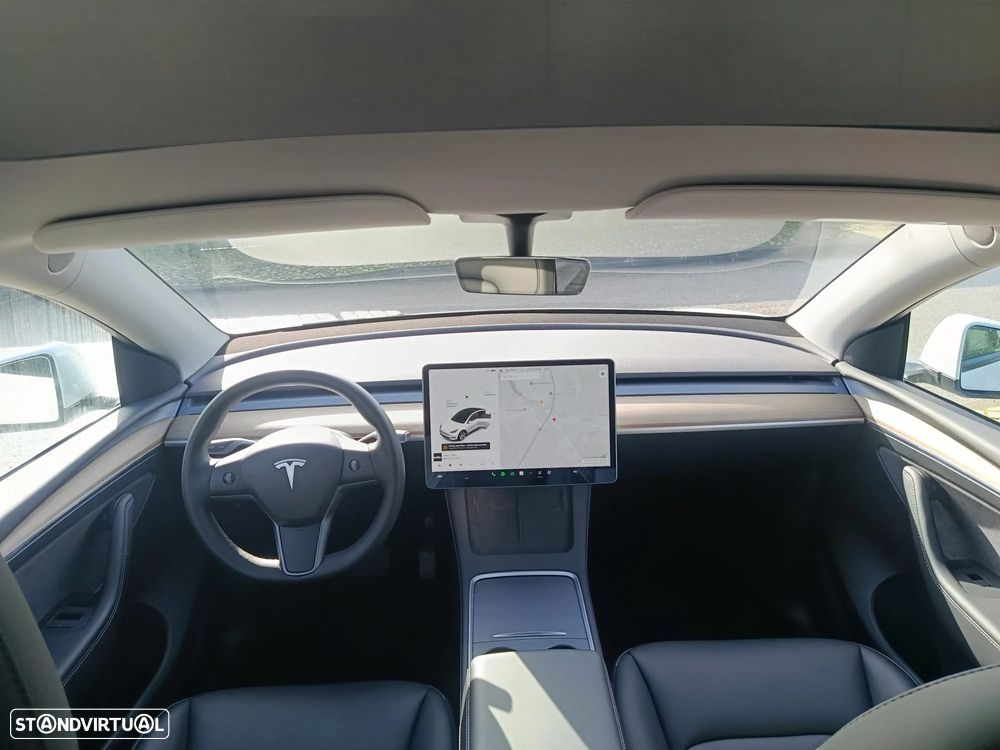 Tesla Model Y Long Range Dual Motor AWD - 17