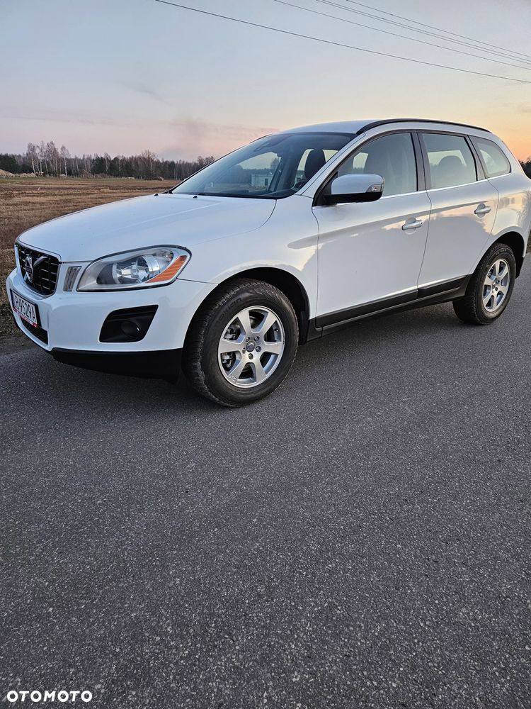 Volvo XC 60 D5 AWD Momentum - 5