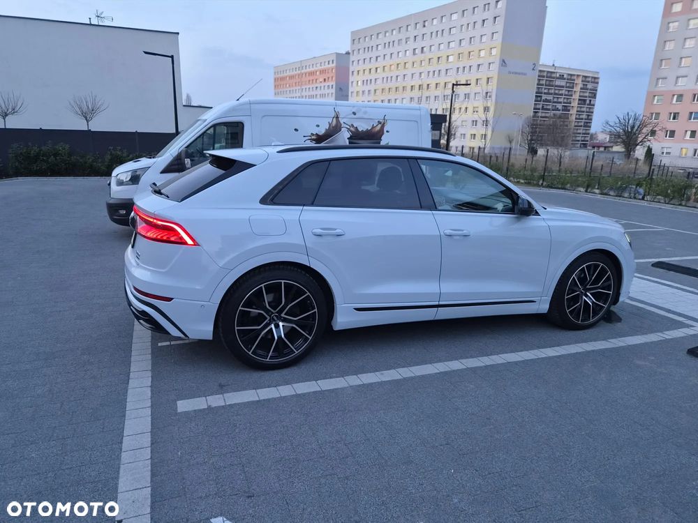 Audi Q8 - 16