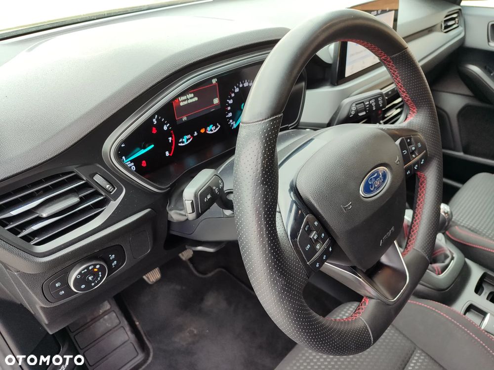 Ford Focus 1.0 EcoBoost Hybrid ST-LINE - 16