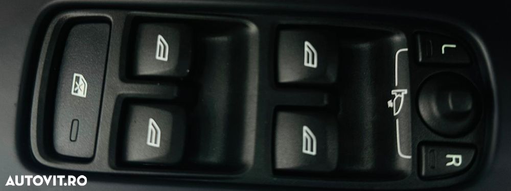 Volvo V60 D4 Geartronic Momentum - 11