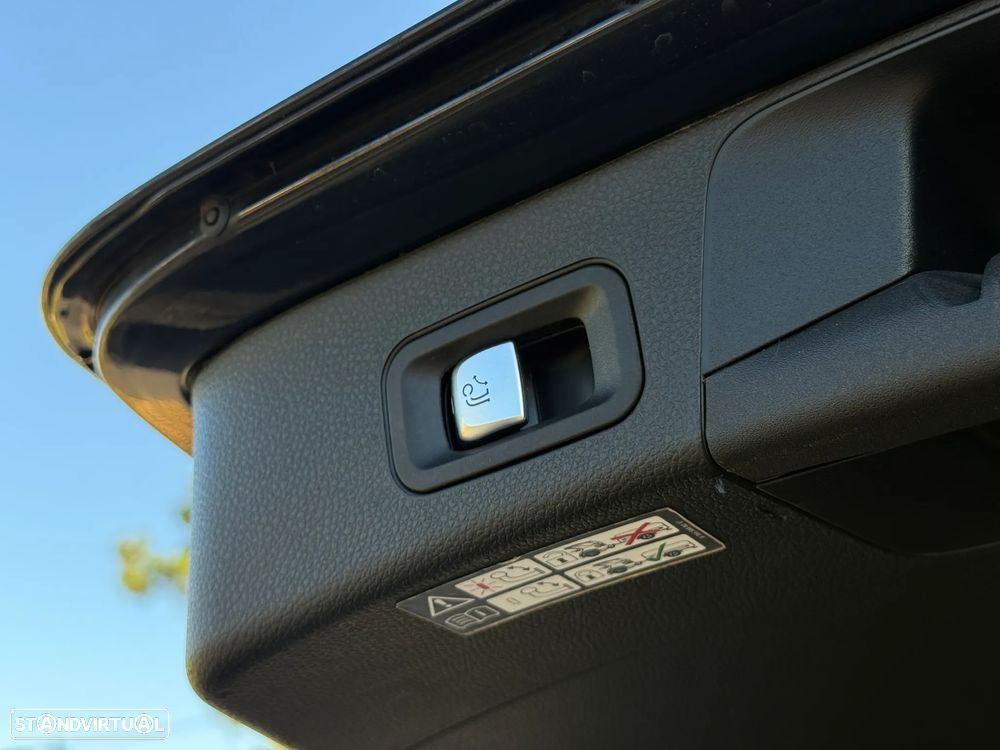 Mercedes-Benz C 300 de AMG Line - 25