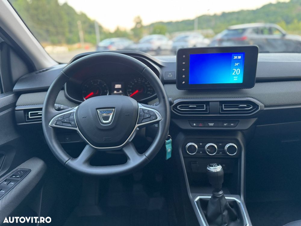 Dacia Logan TCe 90 MT6 Prestige - 8