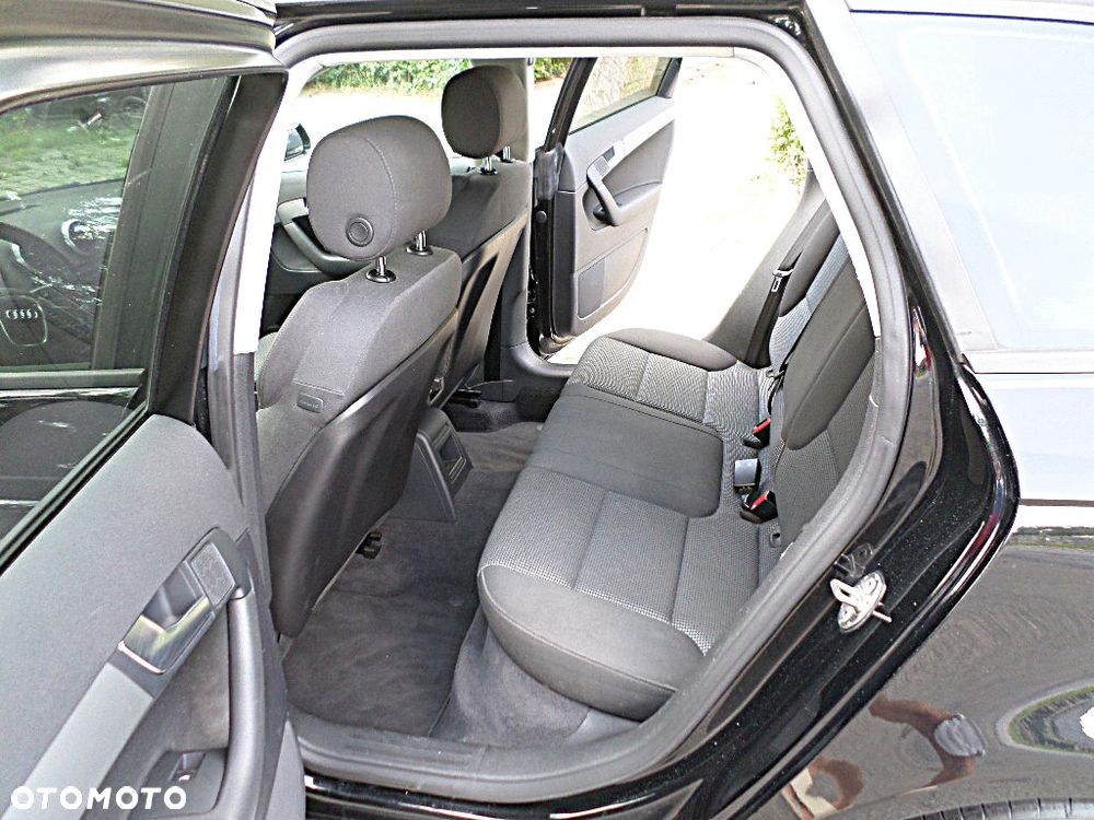 Audi A3 Sportback 2.0 TDI DPF Ambiente - 19