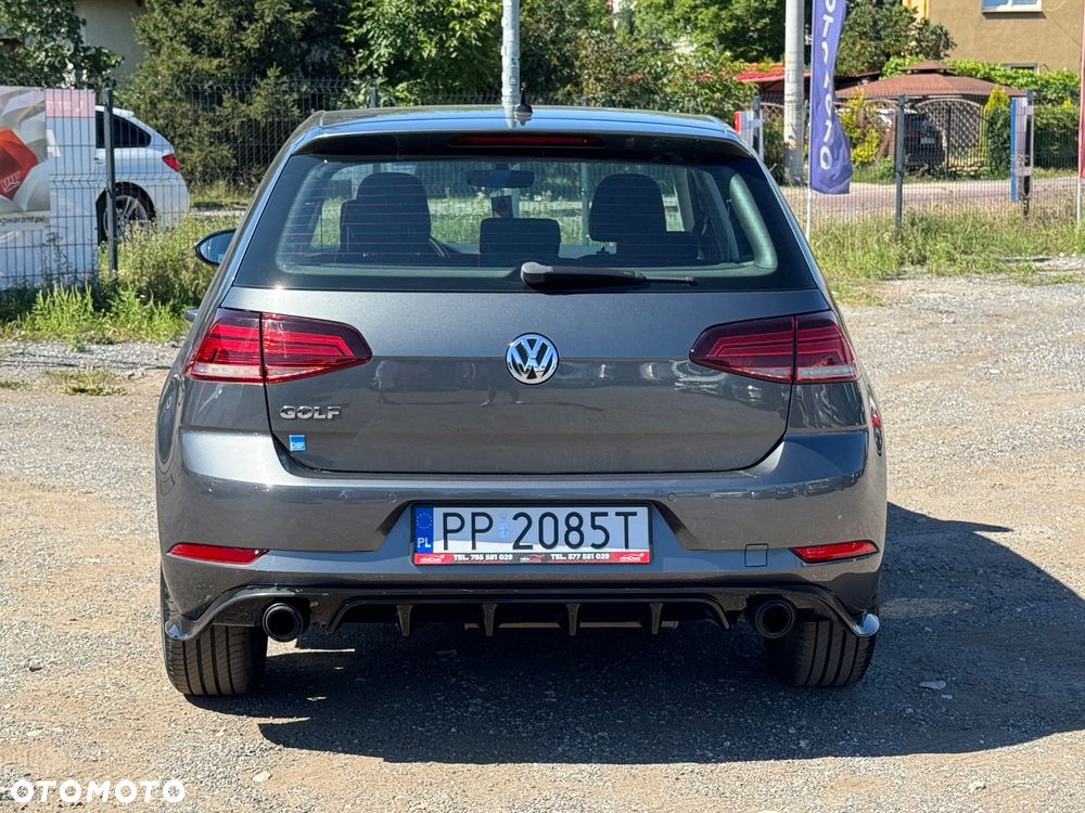 Volkswagen Golf 1.6 TDI BMT Highline - 28
