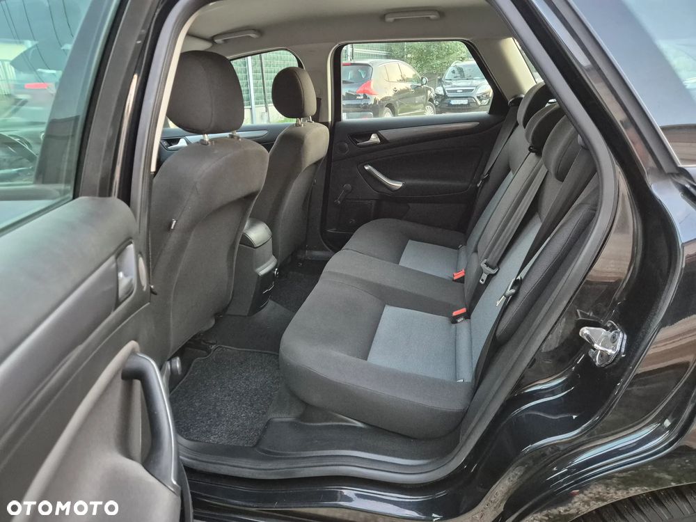 Ford Mondeo 2.0 TDCi Titanium - 11