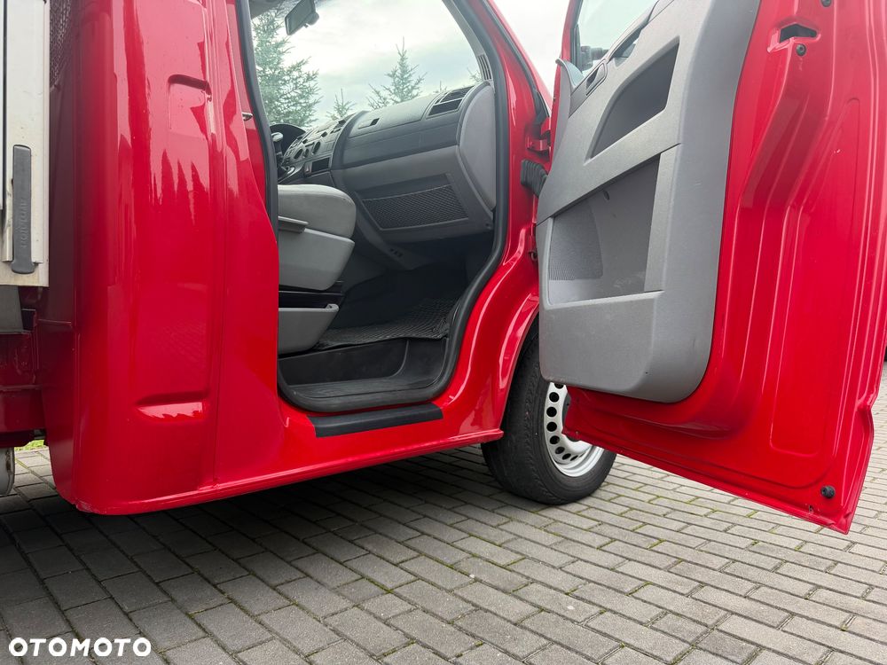 Volkswagen Transporter T5 - 24