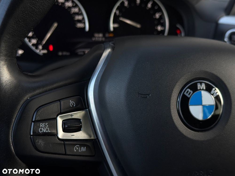 BMW X3 xDrive20i Advantage - 19