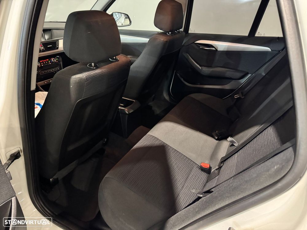 BMW X1 16 d sDrive Line Sport - 40