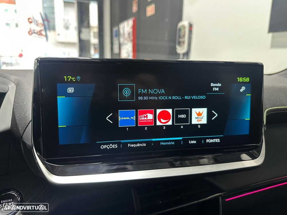 Peugeot e-2008 50 kWh GT - 30