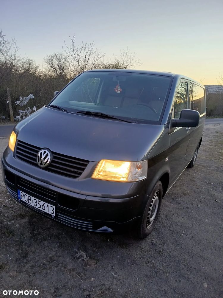 Volkswagen Transporter - 2