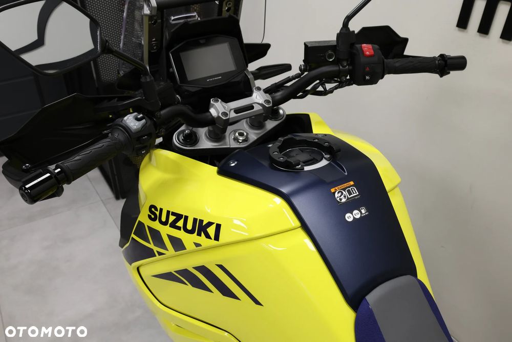 Suzuki DL - 17